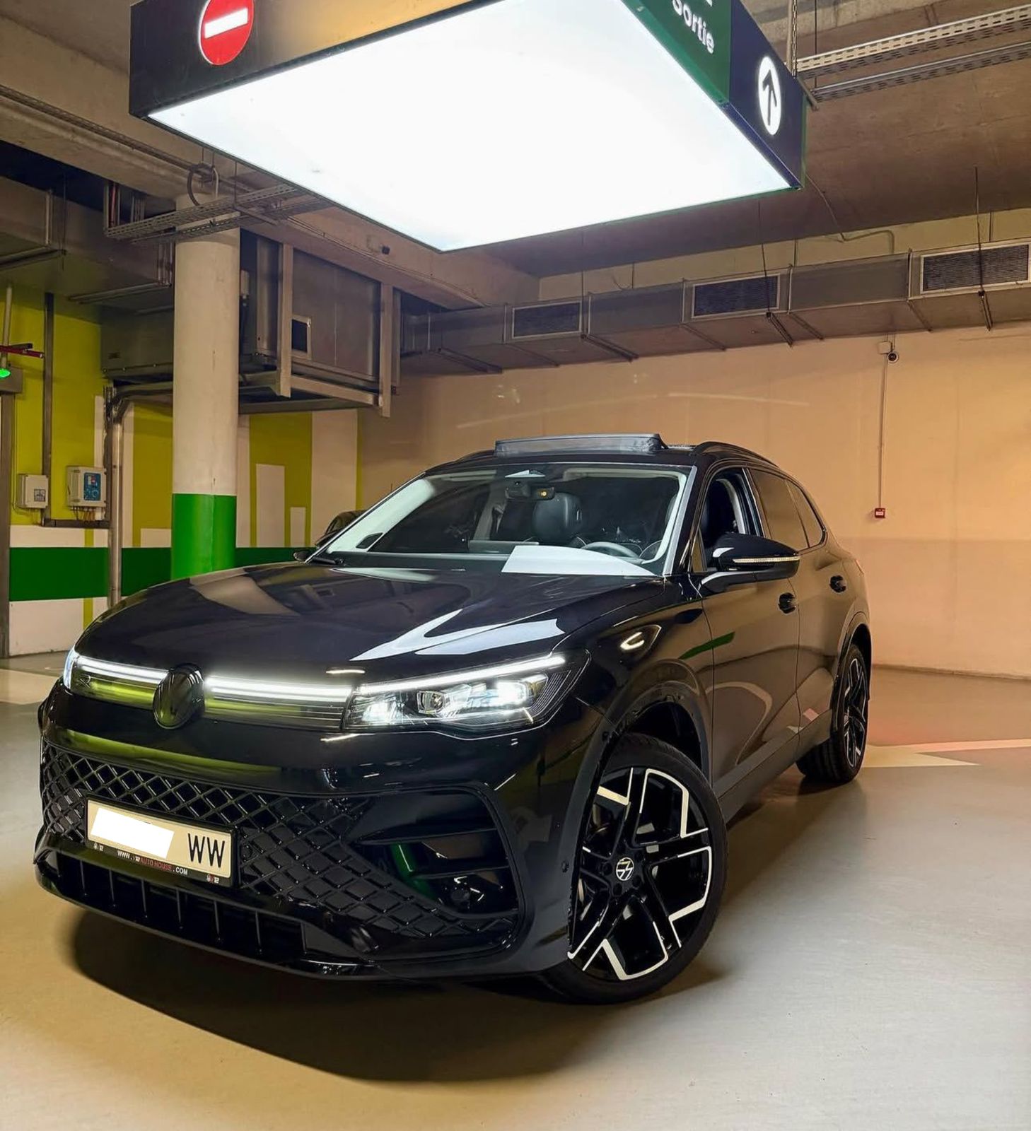 Volkswagen Tiguan R-Line 2